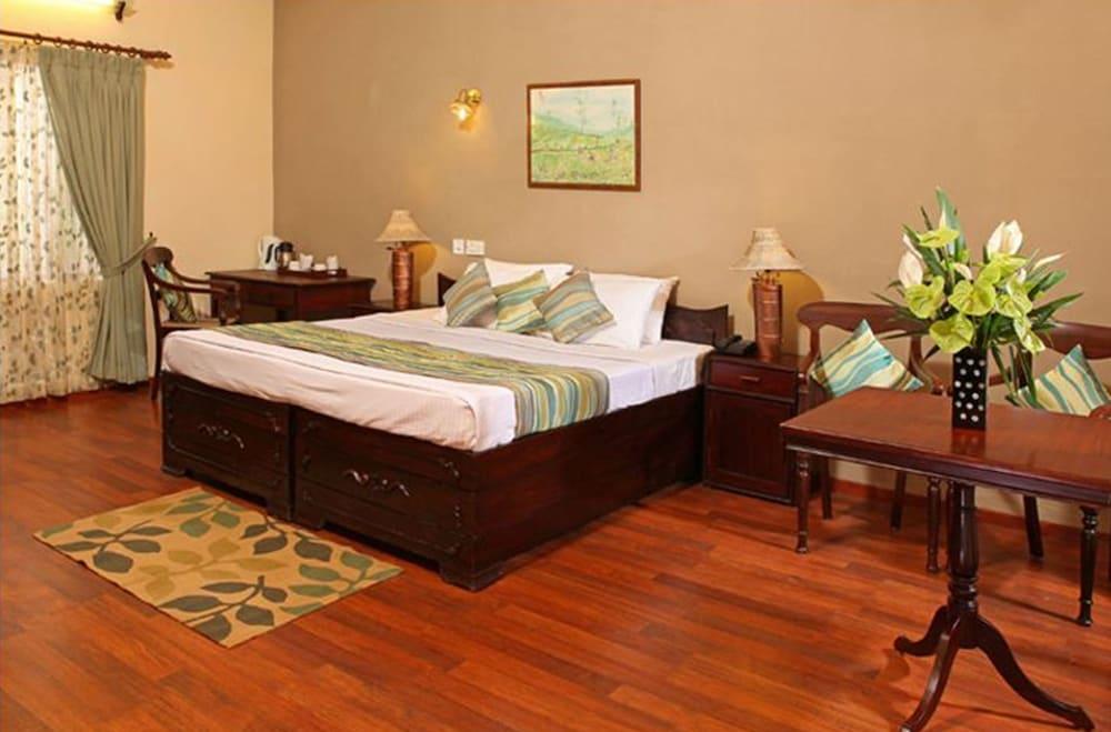 Carmelia Haven Resort Thekkady Esterno foto