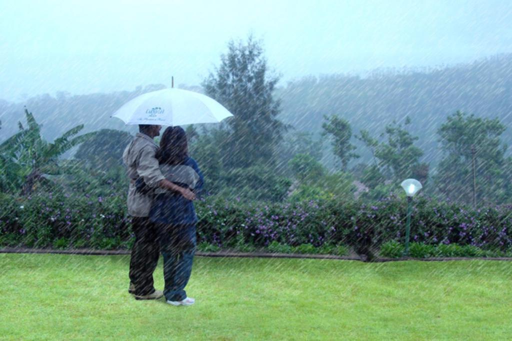 Carmelia Haven Resort Thekkady Esterno foto